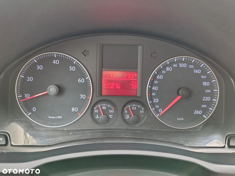 Volkswagen Golf 1.6 Trendline - 12