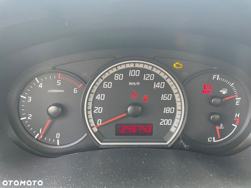 Suzuki Swift - 7
