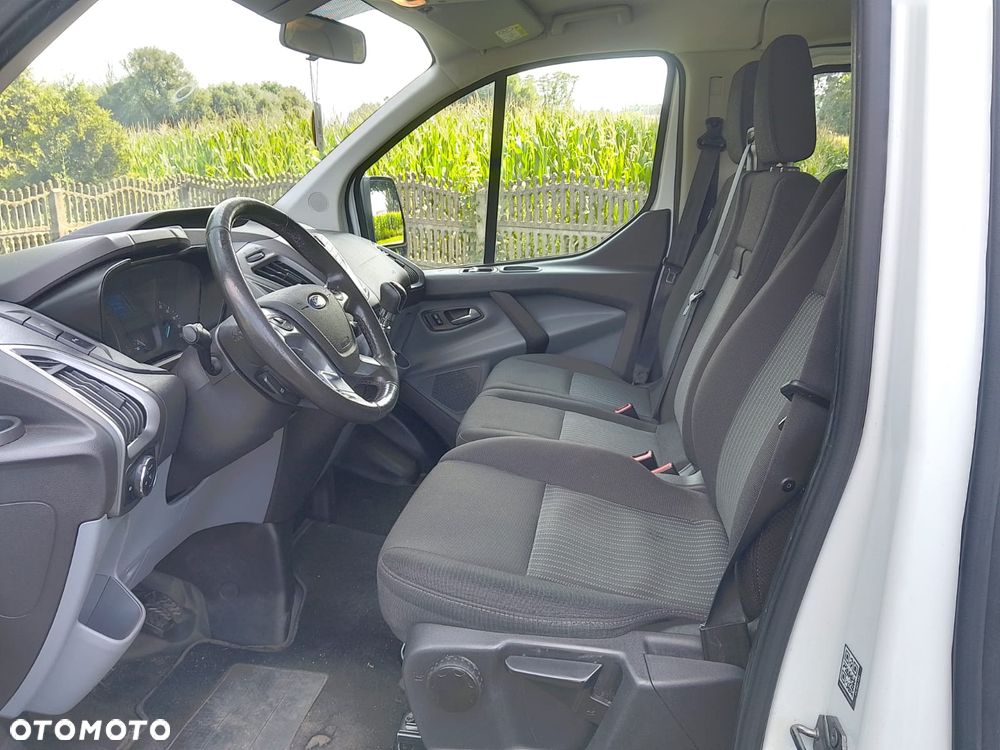 Ford Transit Custom - 11