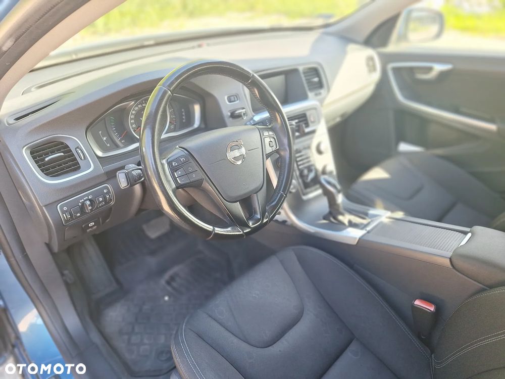Volvo V60 D3 Kinetic - 9