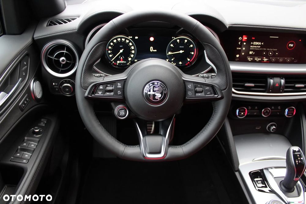 Alfa Romeo Stelvio 2.0 Turbo Veloce Q4 - 13