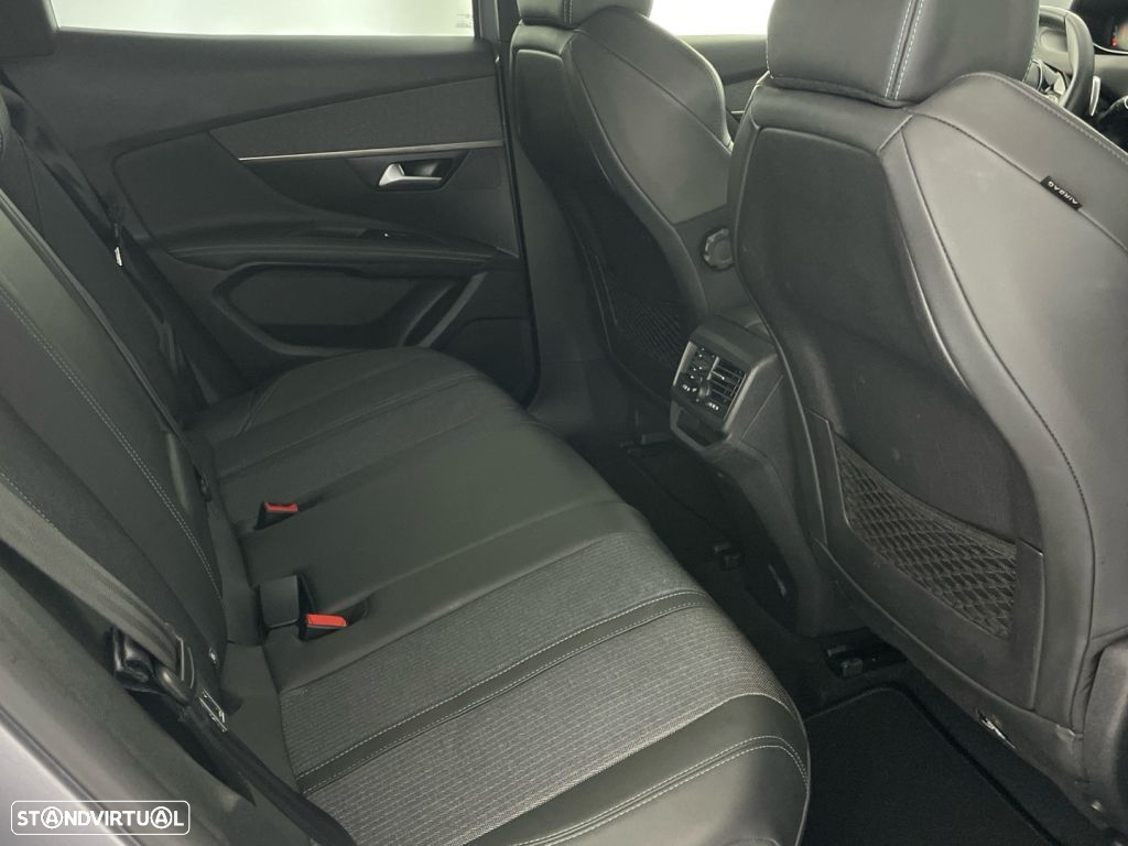 Peugeot 3008 - 25