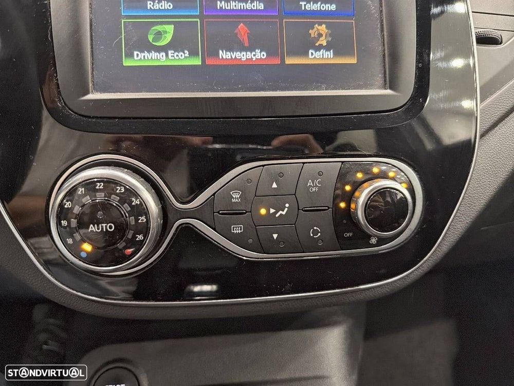 Renault Captur 1.5 dCi Exclusive XMOD — fotografia 19