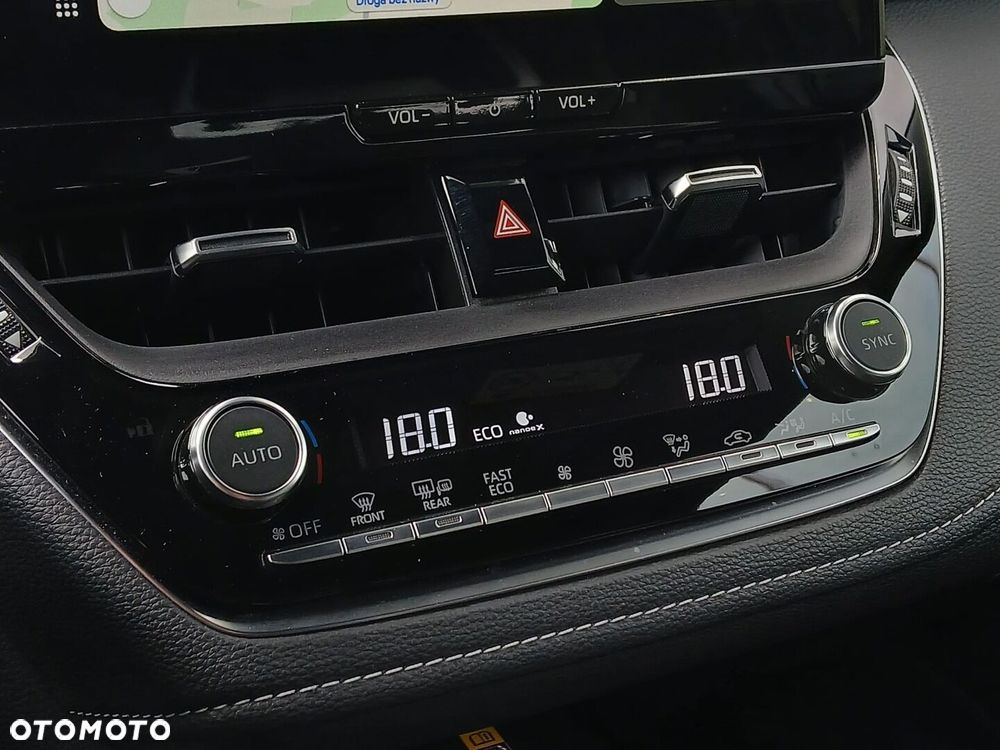Toyota Corolla - 23