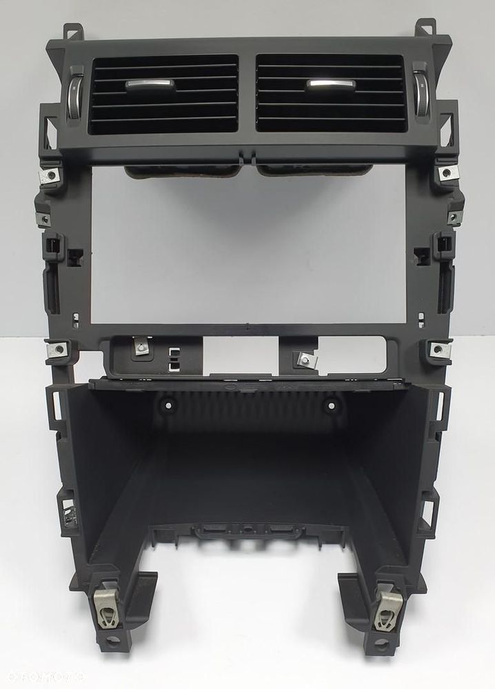 RAMKA OSŁONA RADIA KRATKI NAWIEWU DISCOVERY L550 - 1