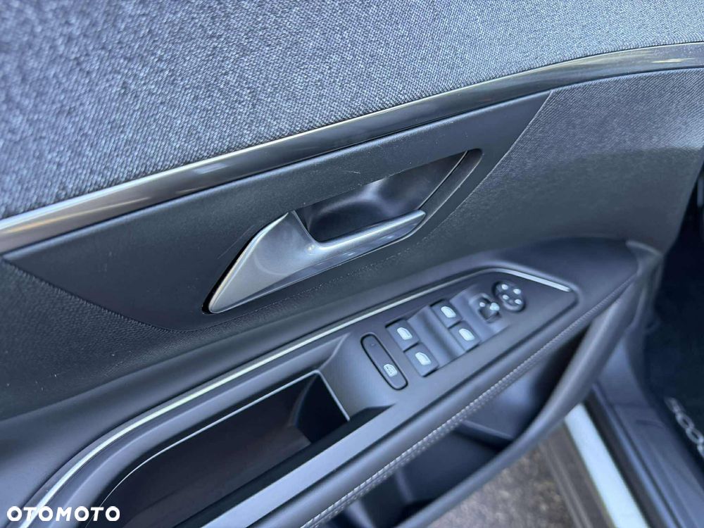 Peugeot 5008 1.5 BlueHDi Allure S&S - 22