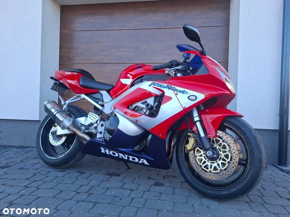 Honda CBR - 1