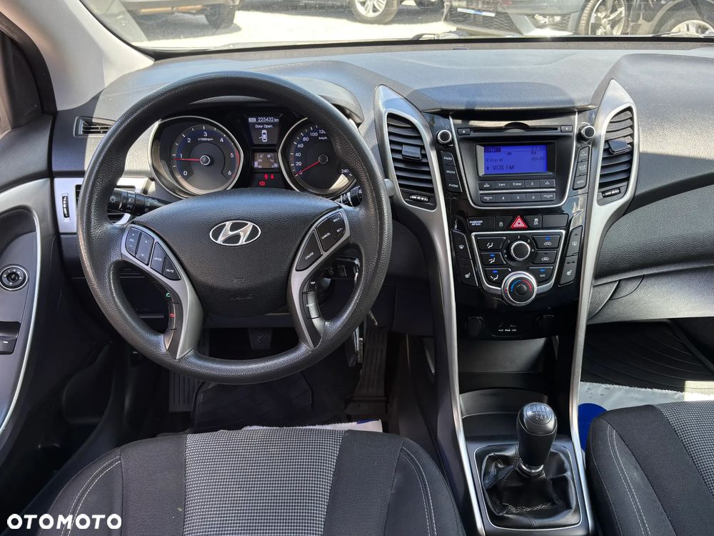 Hyundai i30 i30cw 1.4 CRDi Advantage - 6