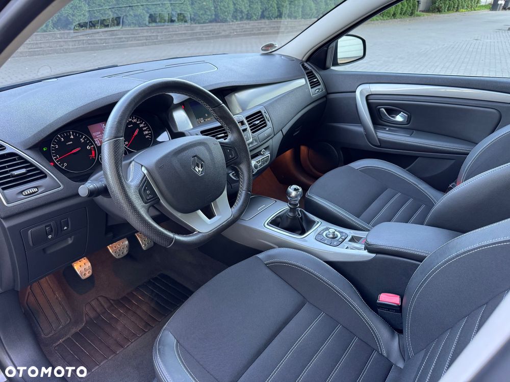 Renault Laguna 2.0 16V 140 Sportway - 21