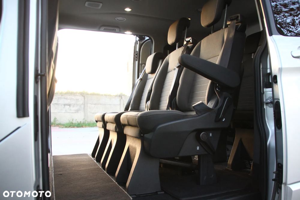 Ford Tourneo Custom 2.0 EcoBlue L2 Titanium - 21