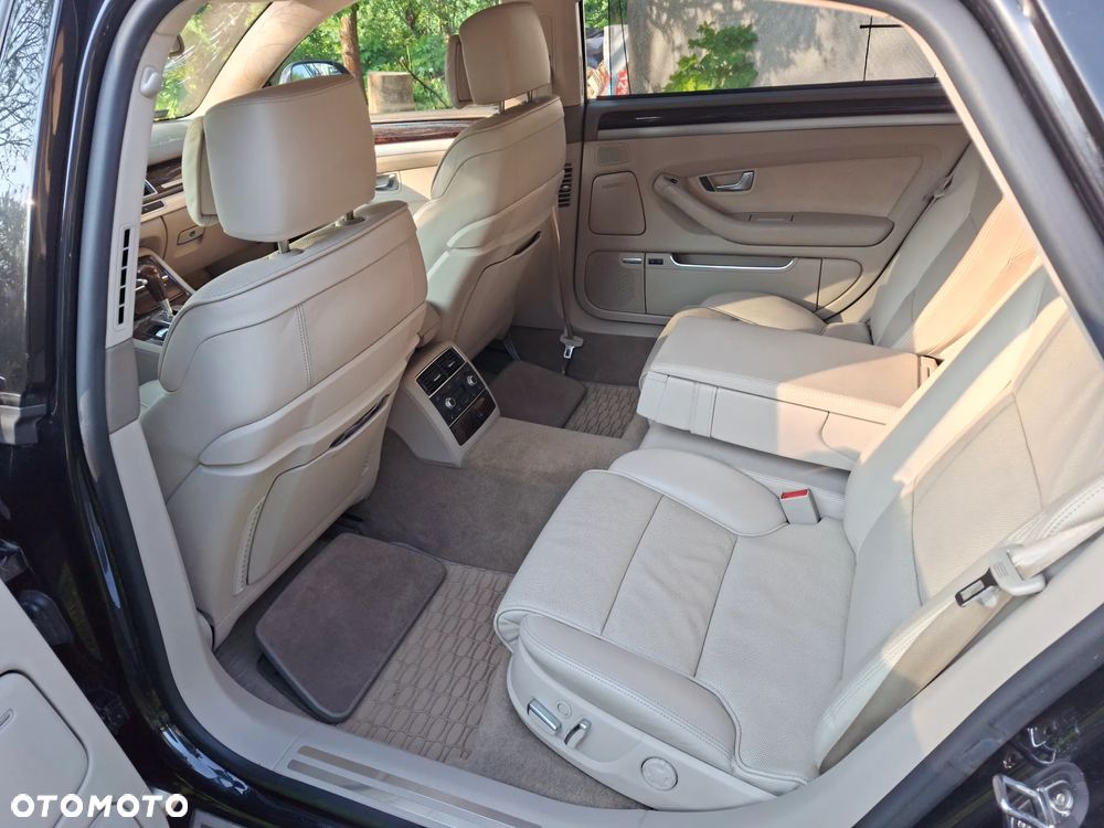 Audi A8 6.0 W12 L Quattro - 39