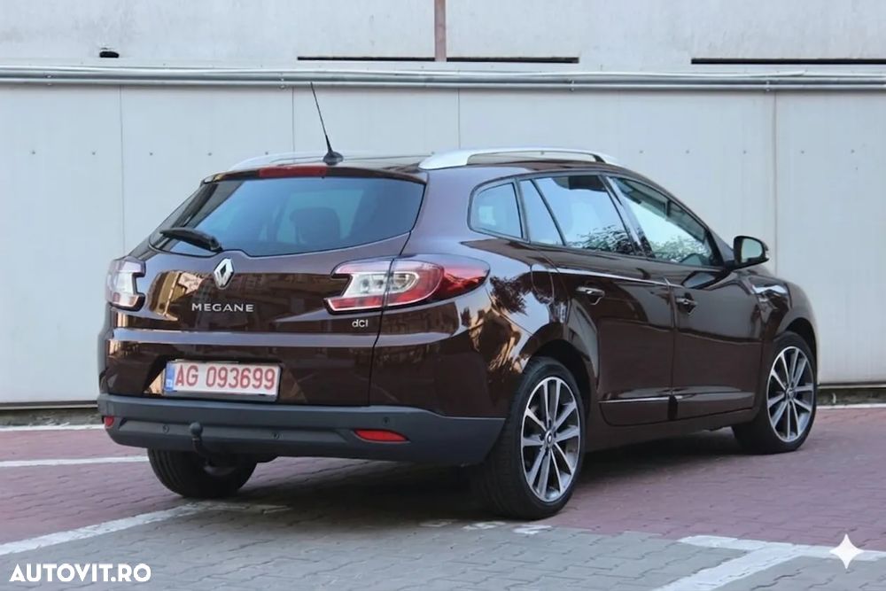 Renault Megane ENERGY dCi 110 Start & Stop Bose Edition - 4