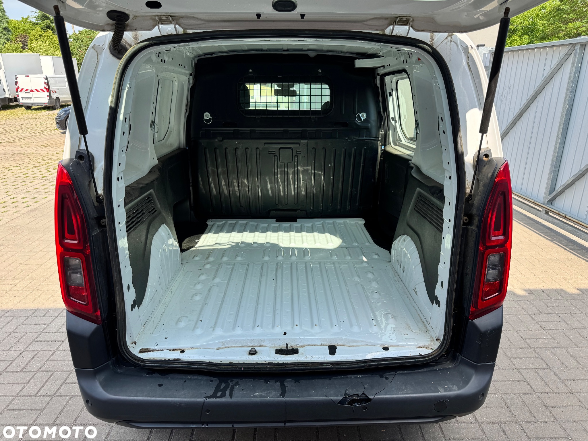 Citroën Berlingo L2 1.6 BlueHDi 100 - 16