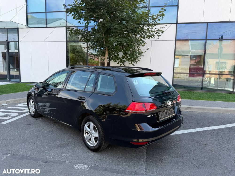 Volkswagen Golf 1.6 TDI DPF Comfortline - 3
