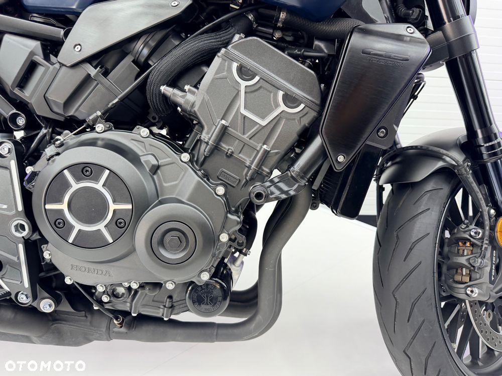 Honda CB - 25