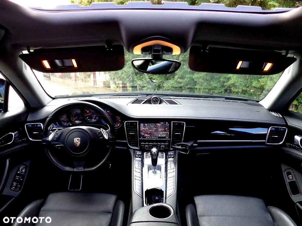 Porsche Panamera 4 PDK Edition - 4