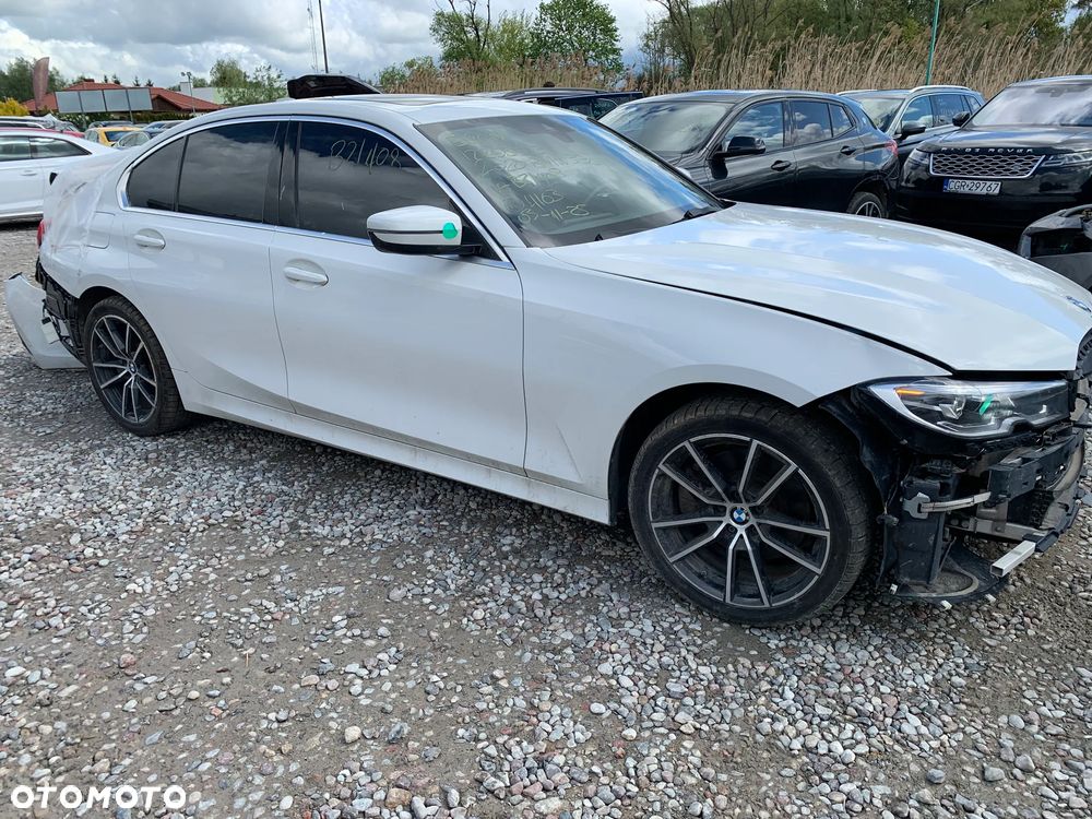 BMW Seria 3 330i xDrive - 3