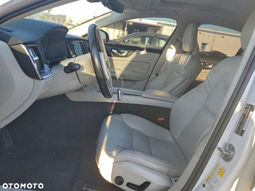 Volvo S60 - 8