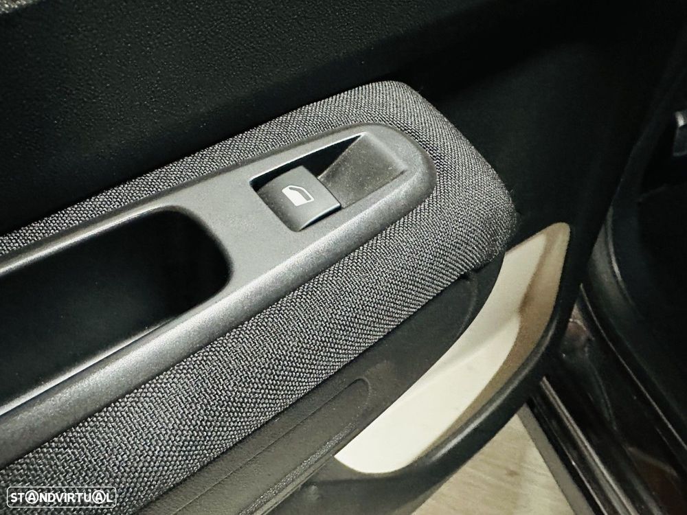 Citroën C3 1.2 PureTech Shine - 25