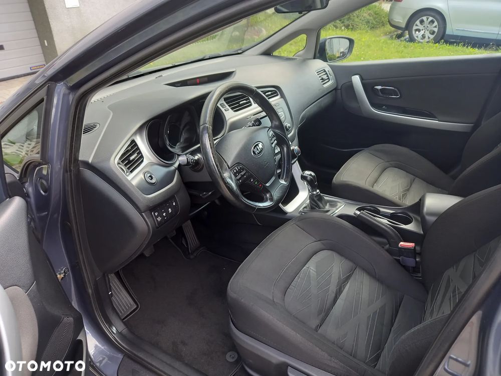 Kia Ceed 1.6 CRDi 128 Platinum Edition - 15