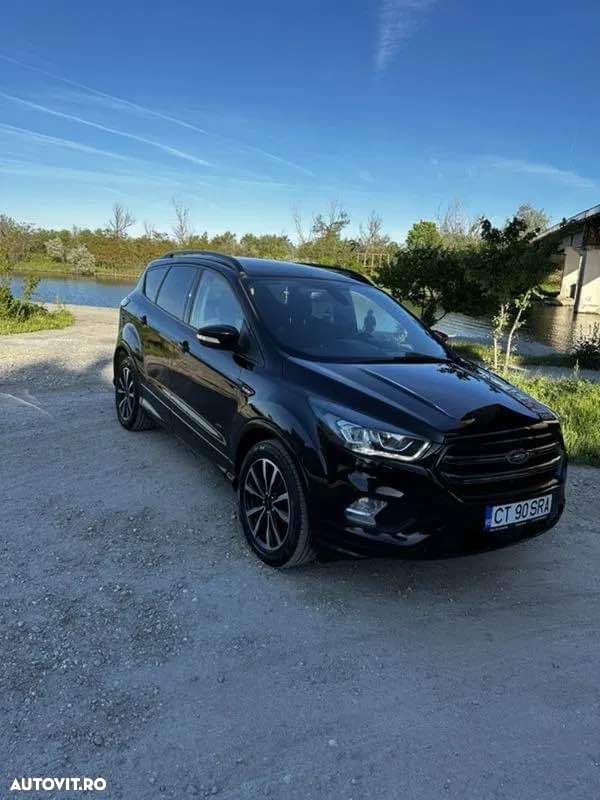 Ford Kuga 2.0 TDCi 4x4 Aut. ST-Line - 3