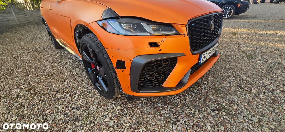 Jaguar F-Pace AWD SVR - 11