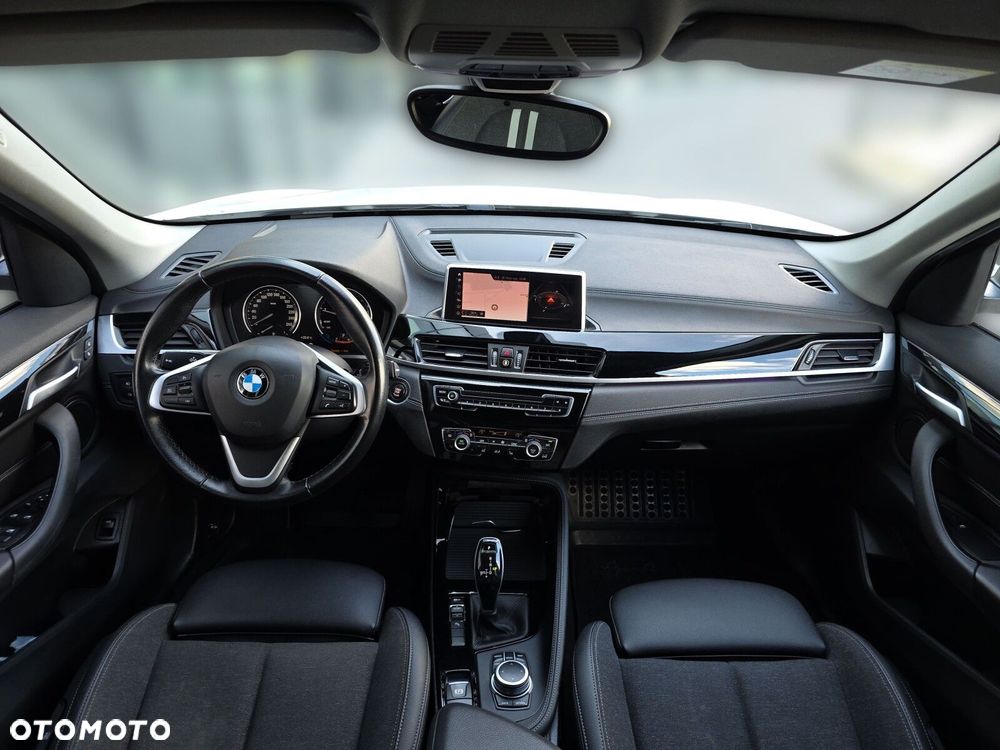 BMW X1 sDrive18i Sport Line - 19