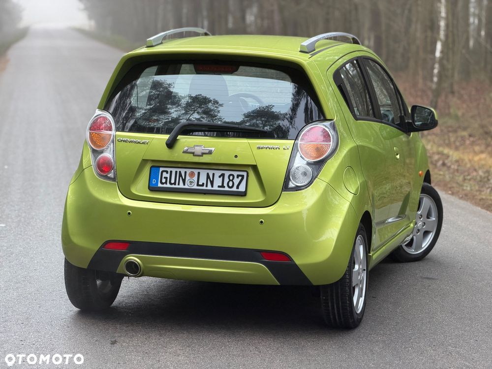 Chevrolet Spark 1.2 LTZ - 27
