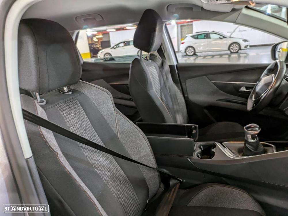 Peugeot 3008 1.5 BlueHDi Active - 5