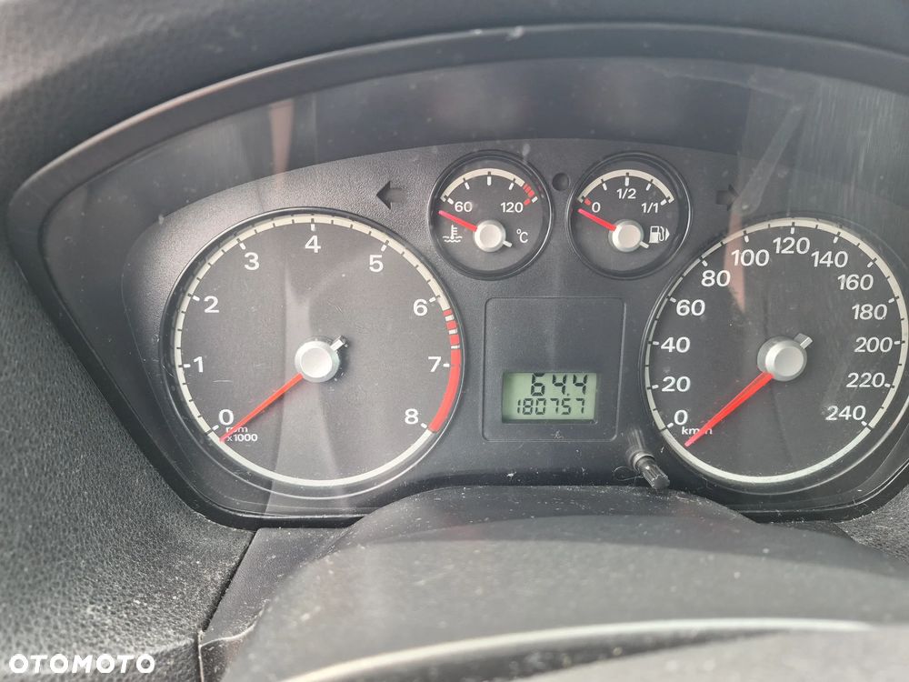 Ford Focus 1.6 Ambiente - 2