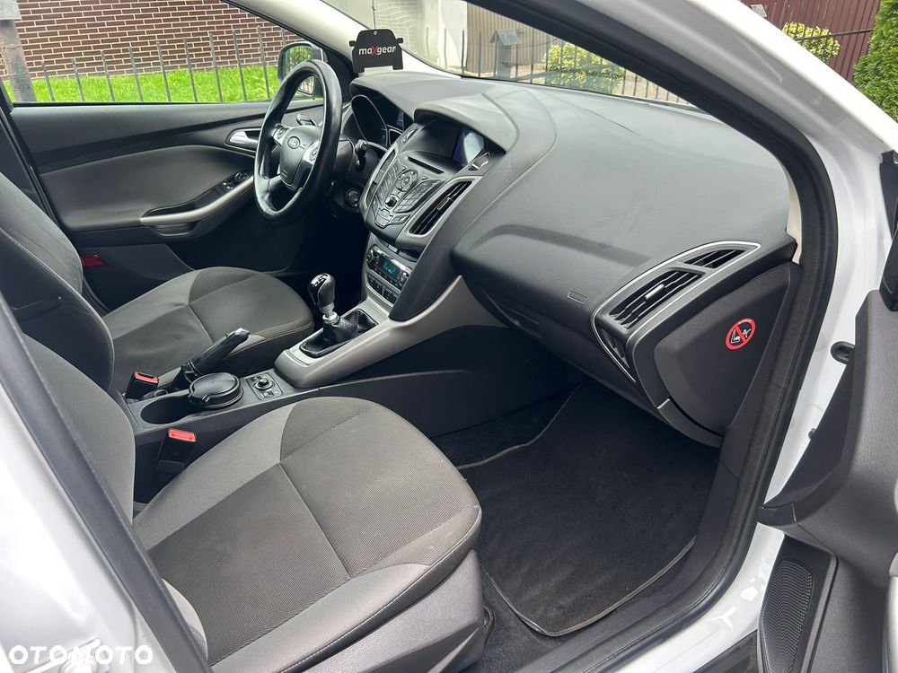 Ford Focus 1.6 TDCi DPF Trend - 10