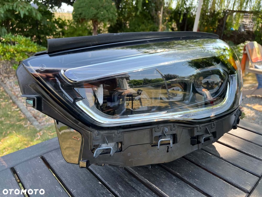 Lampa Mercedes GLA 35 AMG - 7