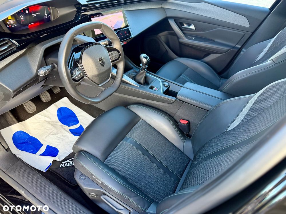 Peugeot 308 - 24