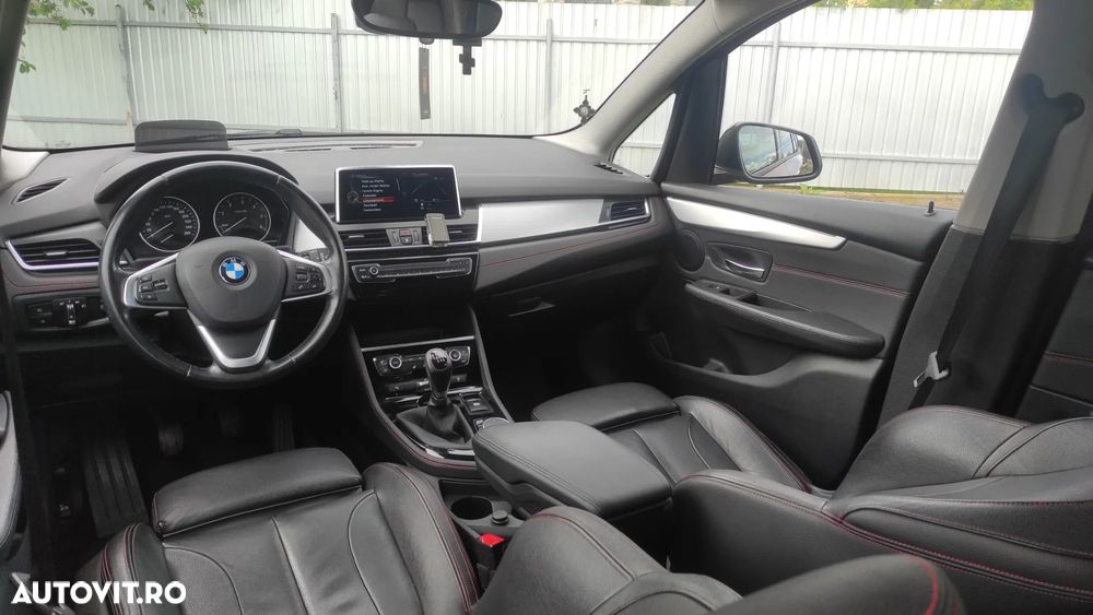 BMW Seria 2 218d Sport Line - 13
