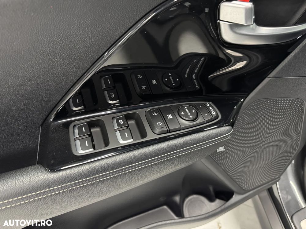 Kia Niro e-Niro 150 kW Vision - 6