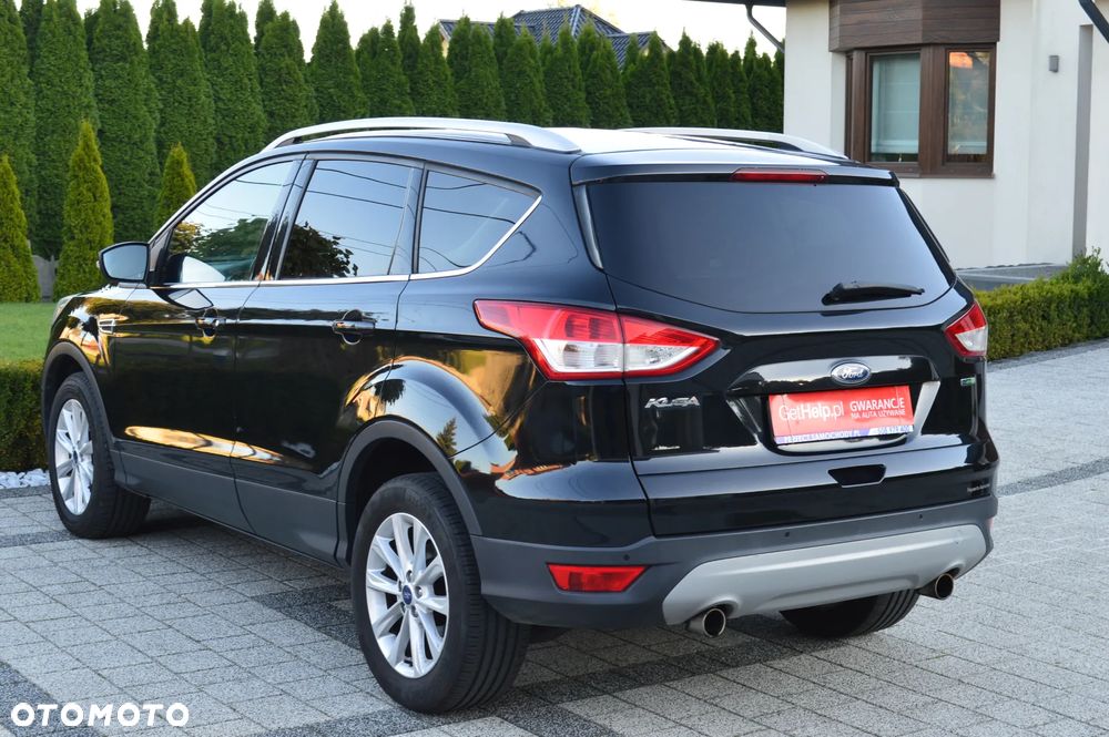 Ford Kuga 1.5 EcoBoost 2x4 Titanium - 4
