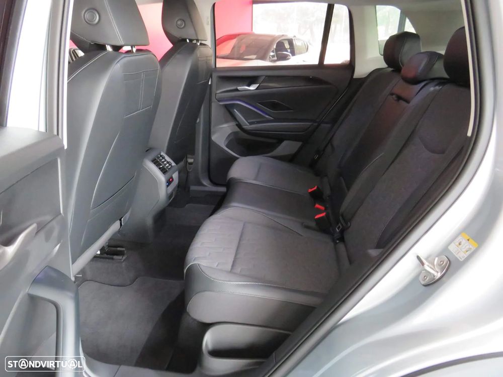 VW Tiguan 2.0 TDI Urban DSG - 13