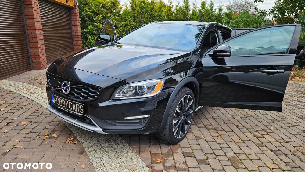 Volvo V60 Cross Country - 13