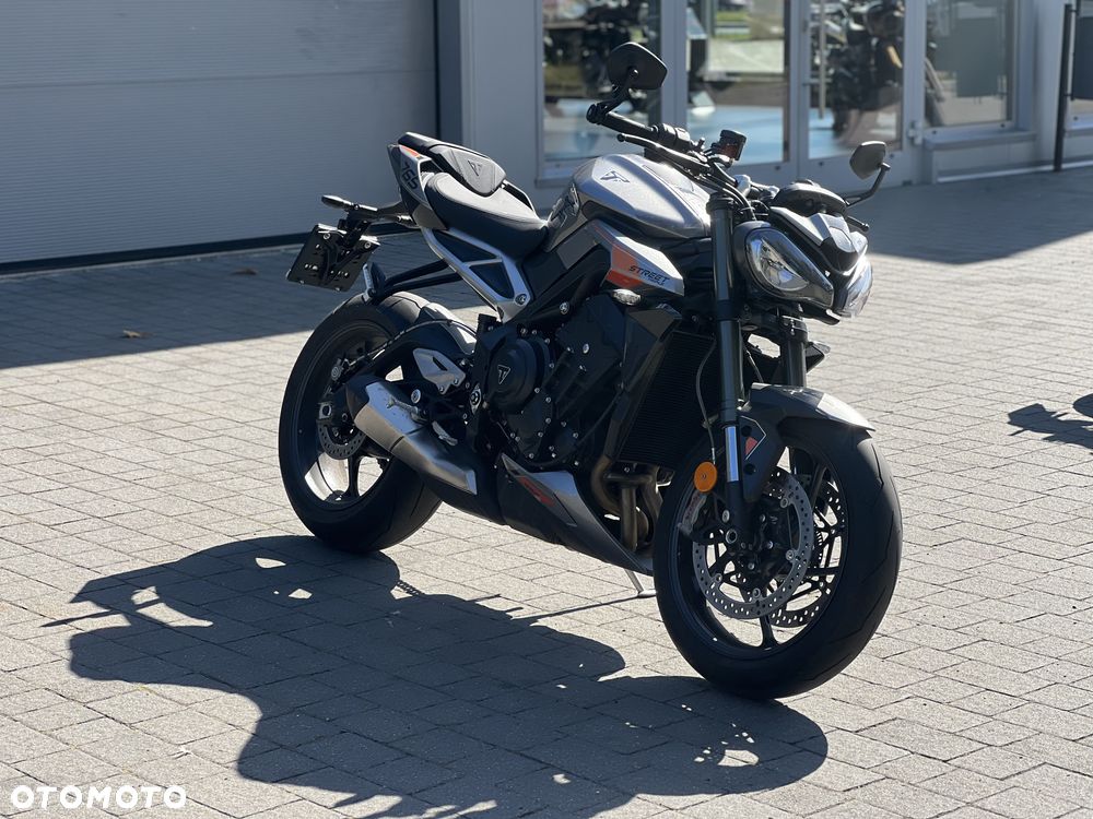 Triumph Street Triple - 5