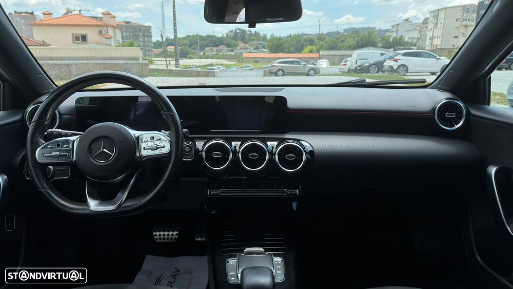 Mercedes-Benz A 250 e AMG Line - 8