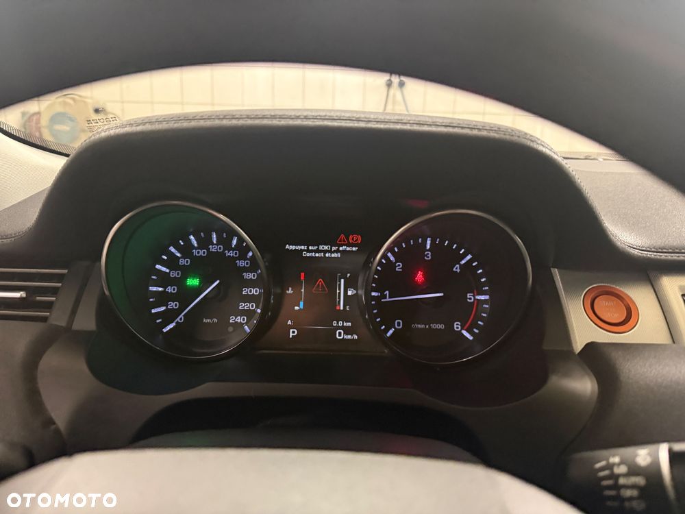 Land Rover Range Rover Evoque - 23