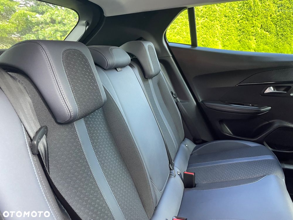 Peugeot 2008 1.5 BlueHDi Allure Pack S&S EAT8 - 8