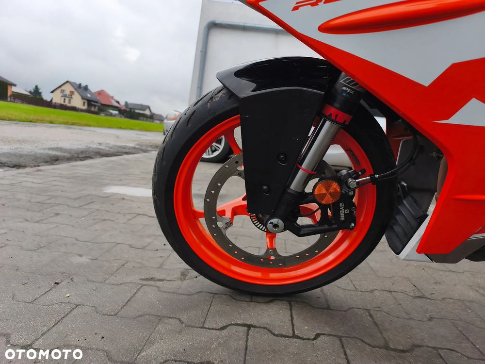 KTM RC 125 - 7