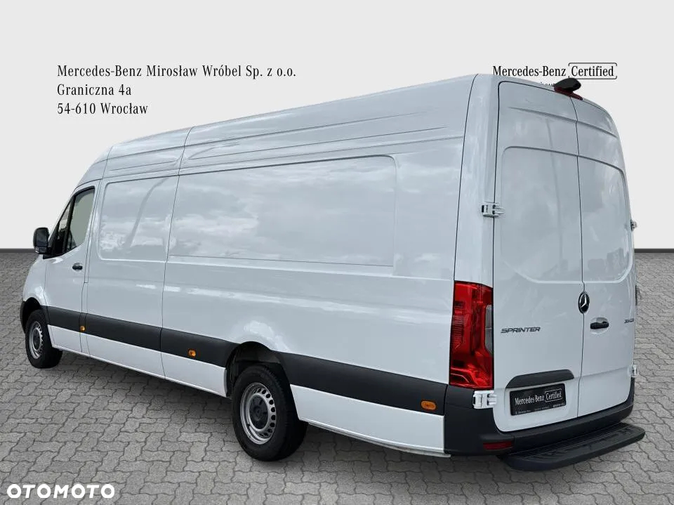 Mercedes-Benz Sprinter - 4