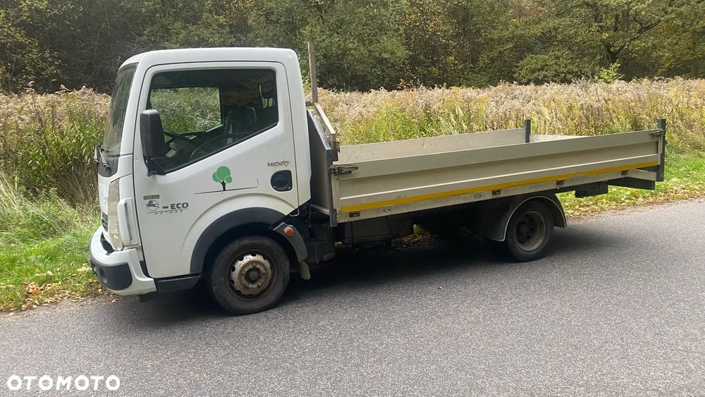 Renault Maxity Cabstar