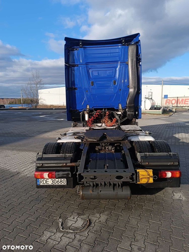 Mercedes-Benz ACTROS - 10