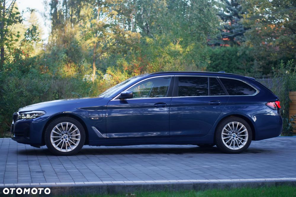 BMW Seria 5 530e xDrive - 8