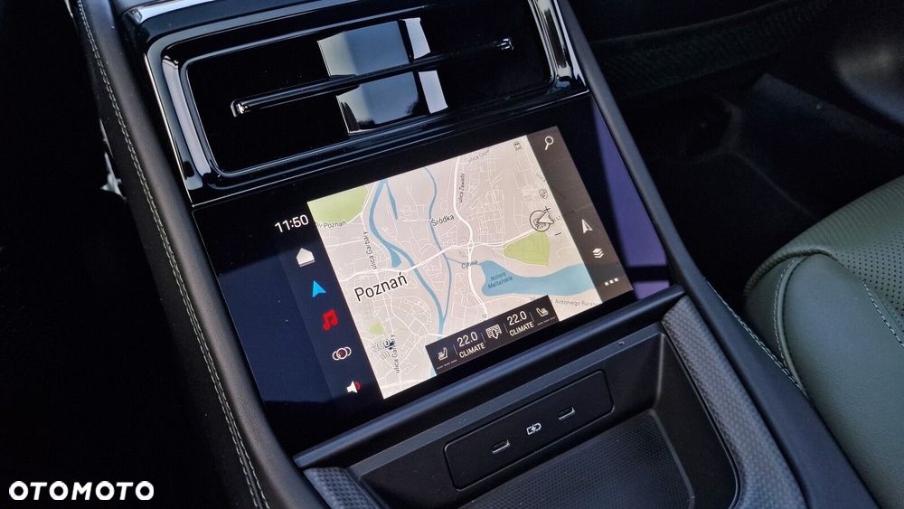 Porsche Panamera - 12