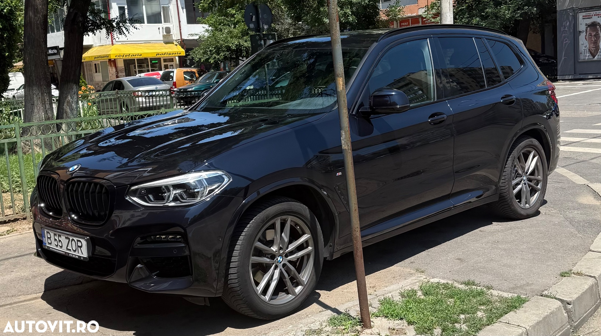 BMW X3 xDrive20i AT - 4