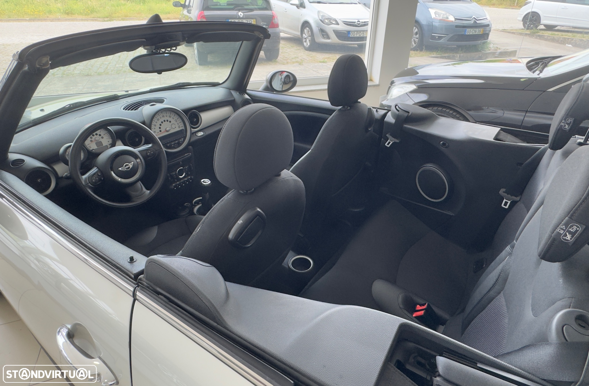 MINI Cabrio Cooper D - 5